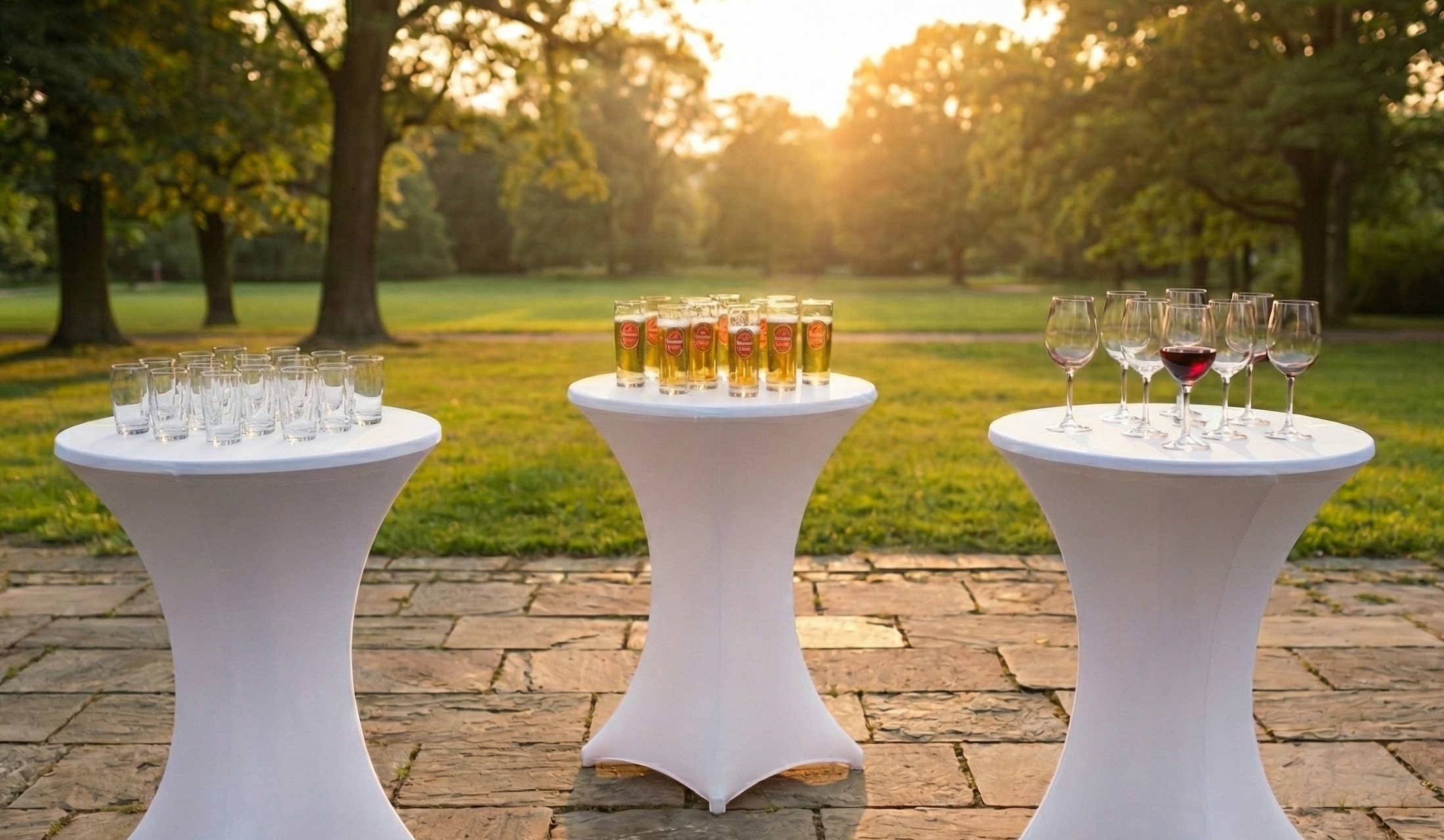 Kölschstangen und Gläser